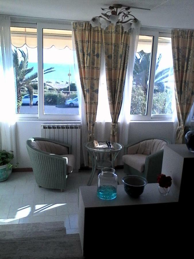 La Casa Del Mare Apartment Carrara Luaran gambar